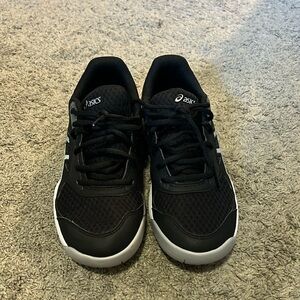 ASICS volleyball court shoes